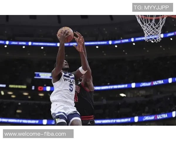 森林狼对公牛球员科比怀特的交易可能性进行询问